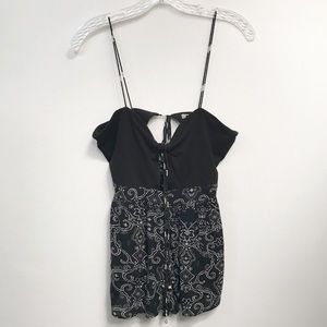 Ecote Women’s Romper Two Pocket Front Size‎ Med